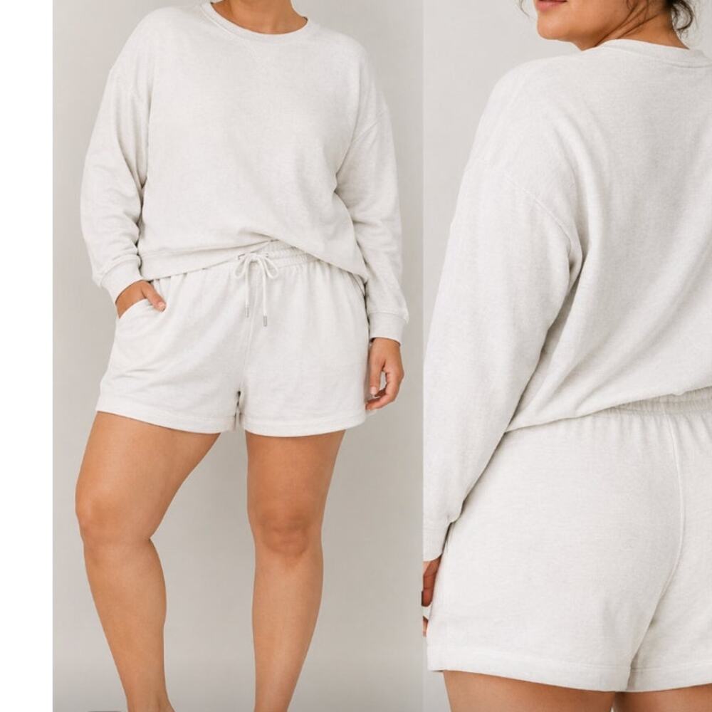 Halston Studio Lounge Shorts Chalk XL Soft Knit Athleisure Drawstring Cozy NWT